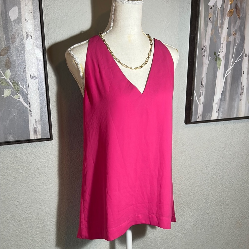 Babaton Pink Sleeveless Tank Top with V-Neckline